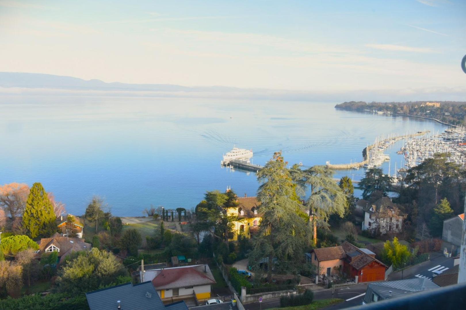 Appartement Avec Vue 180 Sur Le Lac Leman Thonon-les-Bains Exteriör bild